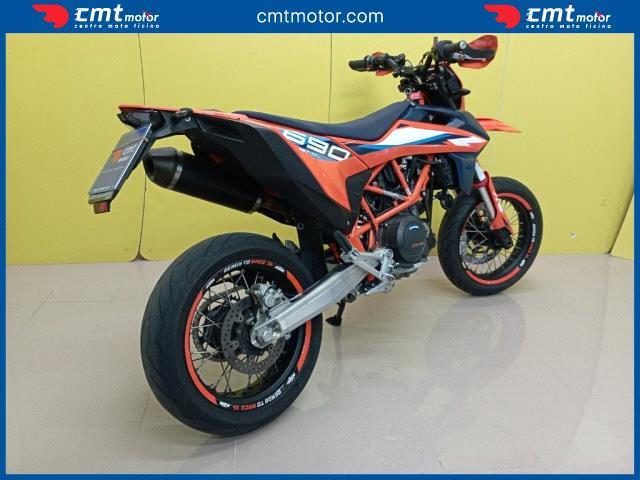 KTM 690 SMC usata 3