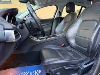 JAGUAR XE usata, con Climatizzatore