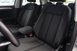 VOLKSWAGEN T-Roc usata, con USB