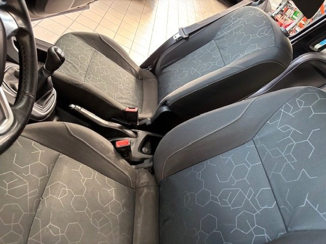 FORD B-Max usata, con Fendinebbia