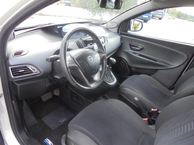 LANCIA Ypsilon usata 17