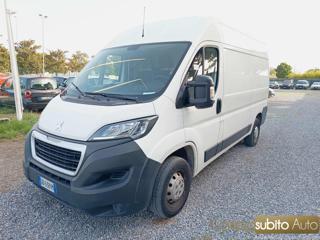 PEUGEOT Boxer usata, con Airbag