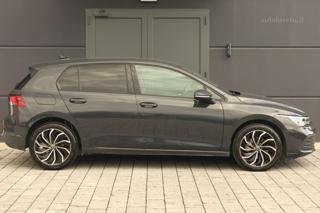 VOLKSWAGEN Golf usata, con Fari LED