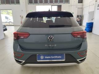VOLKSWAGEN T-Roc usata, con Autoradio