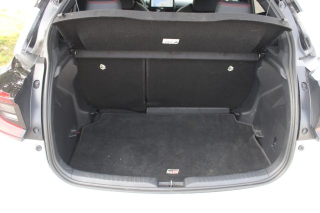 TOYOTA Yaris usata, con Bracciolo