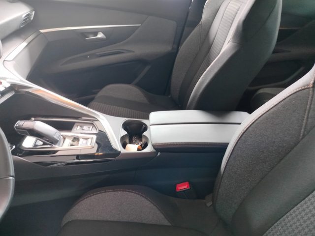 PEUGEOT 3008 usata, con Sensore di pioggia