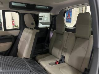 LAND ROVER Defender usata, con Bracciolo