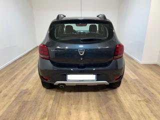 DACIA Sandero usata, con Autoradio