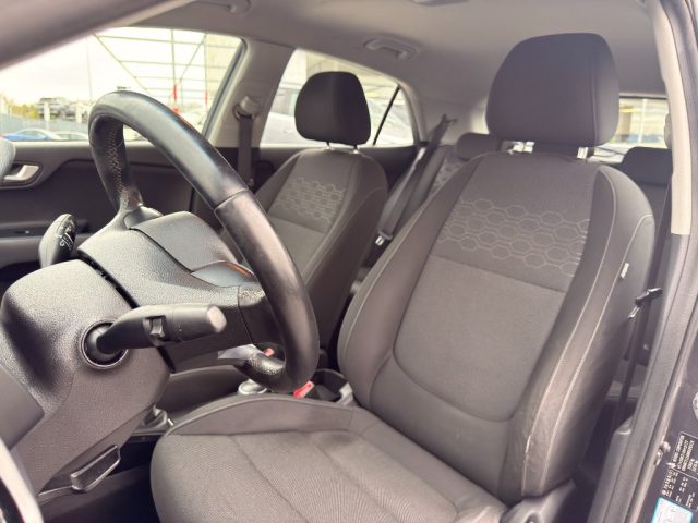 KIA Rio usata, con Specchietti laterali elettrici