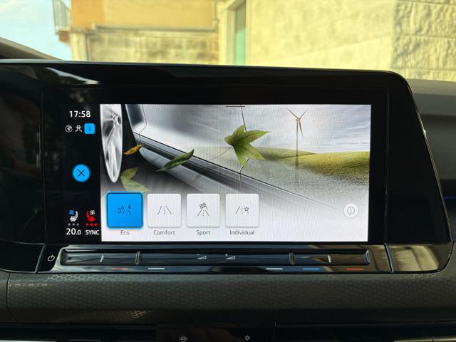 VOLKSWAGEN Golf usata, con Sedile posteriore sdoppiato