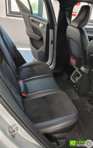 VOLVO XC40 usata 11