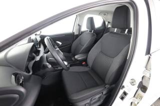 TOYOTA Yaris usata 2