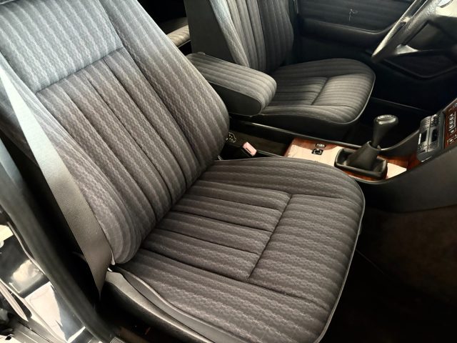 MERCEDES-BENZ 200 usata 6