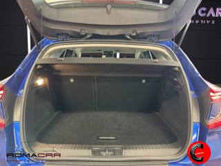 RENAULT Captur usata, con Volante in pelle