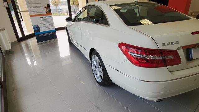 MERCEDES-BENZ E 250 usata, con Chiusura centralizzata