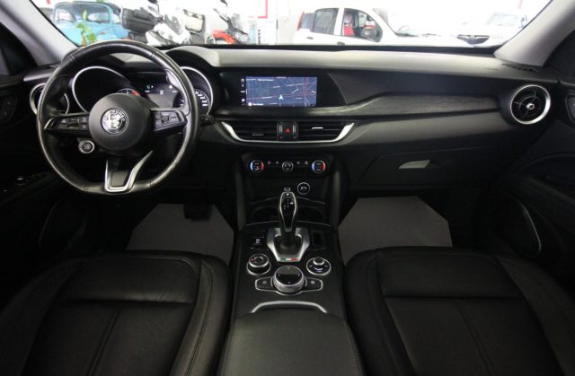 ALFA ROMEO Stelvio usata, con Controllo automatico clima