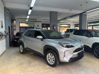 TOYOTA Yaris Cross 1.5 Hybrid 5p. E-CVT AWD-i Business