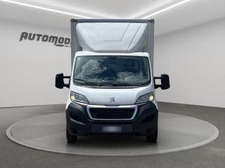 PEUGEOT Boxer usata, con Airbag
