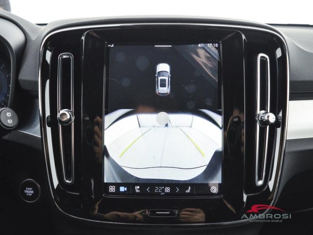 VOLVO XC40 usata 13
