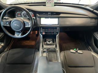 JAGUAR XF usata, con Cruise Control
