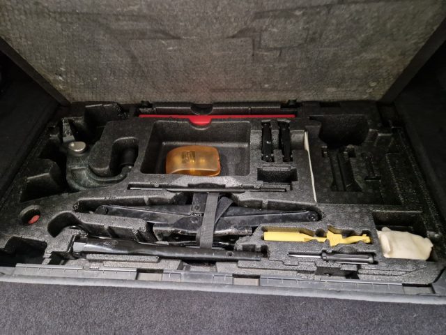 LAND ROVER Discovery usata, con Cronologia tagliandi