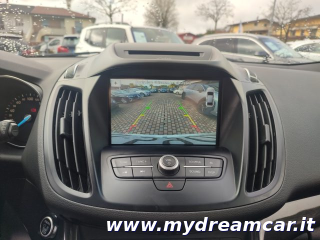 FORD Kuga usata, con Bracciolo
