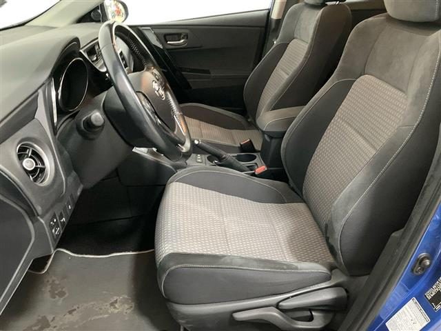 TOYOTA Auris usata, con Controllo automatico clima