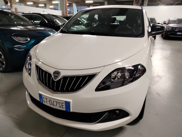 LANCIA Ypsilon usata, con Airbag