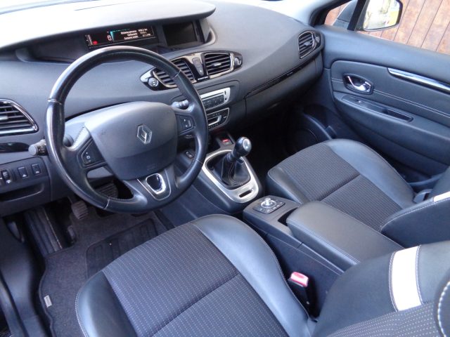 RENAULT Scenic usata, con Cronologia tagliandi