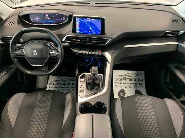 PEUGEOT 3008 usata, con Boardcomputer