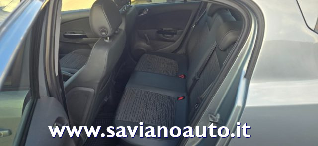 OPEL Corsa usata, con Autoradio