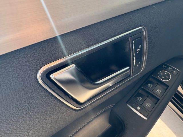 MERCEDES-BENZ E 200 usata, con Chiusura centralizzata telecomandata