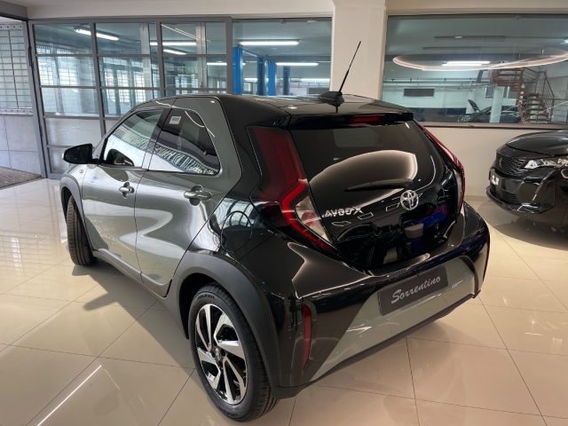 TOYOTA Aygo X usata, con Airbag