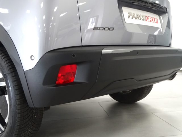 PEUGEOT 2008 usata, con Sistema di navigazione