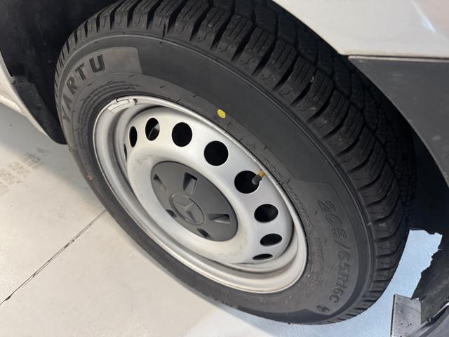 MERCEDES-BENZ Vito usata, con Chiusura centralizzata