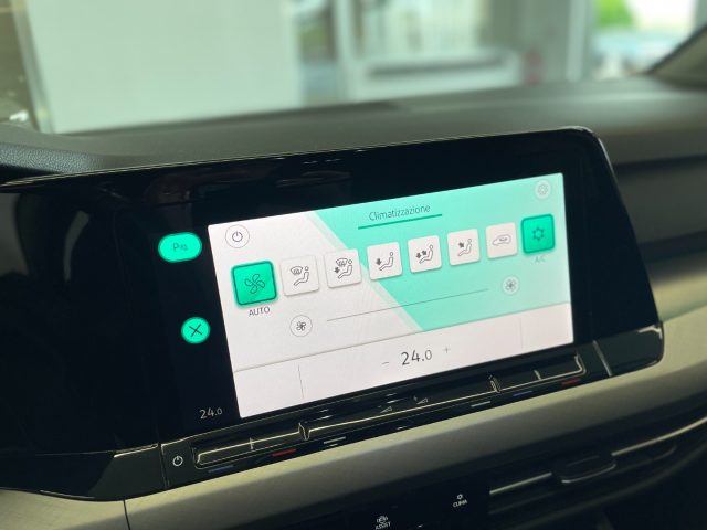 VOLKSWAGEN Golf usata, con Bluetooth