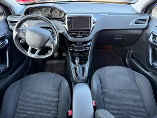 PEUGEOT 208 usata, con Boardcomputer