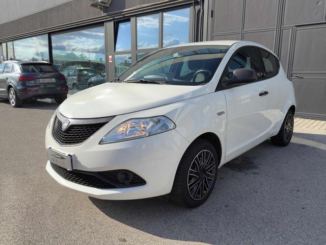LANCIA Ypsilon usata, con ABS