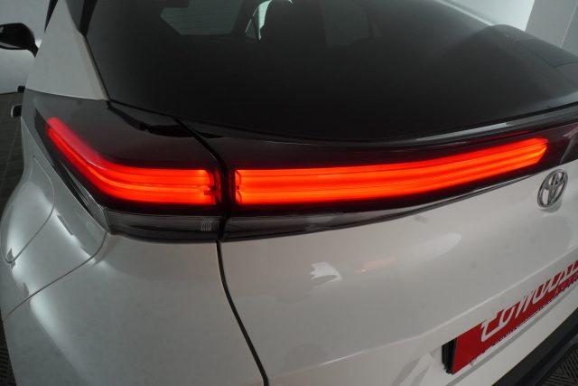TOYOTA C-HR usata 16