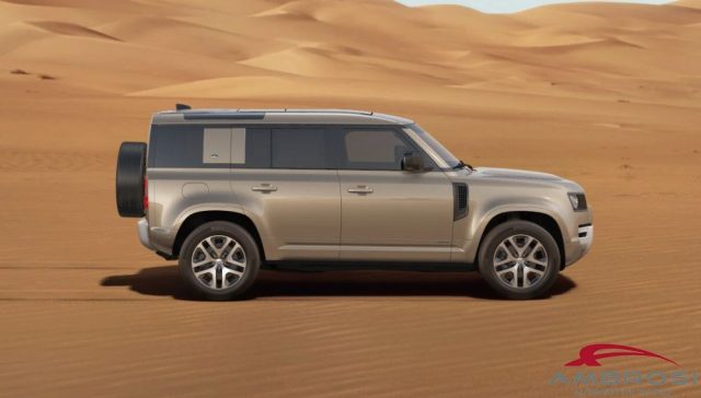 LAND ROVER Defender usata 1