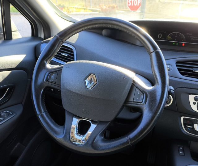 RENAULT Scenic usata 7