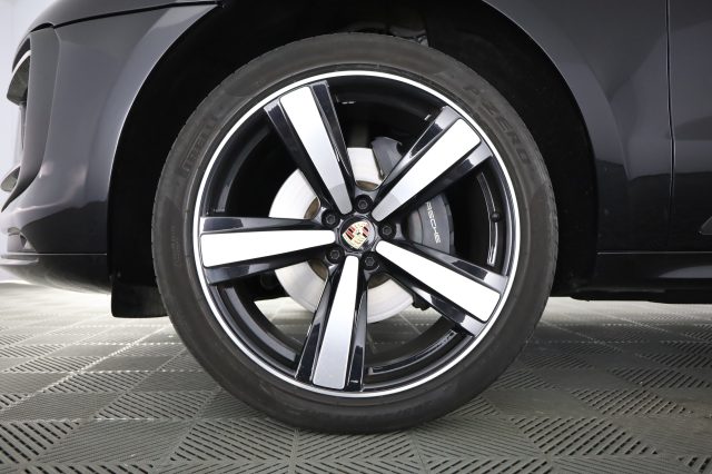 PORSCHE Macan usata 15