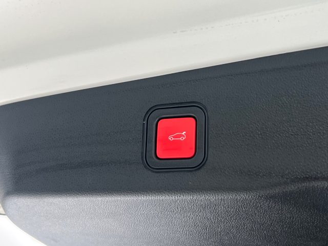 JEEP Avenger usata, con Controllo automatico clima