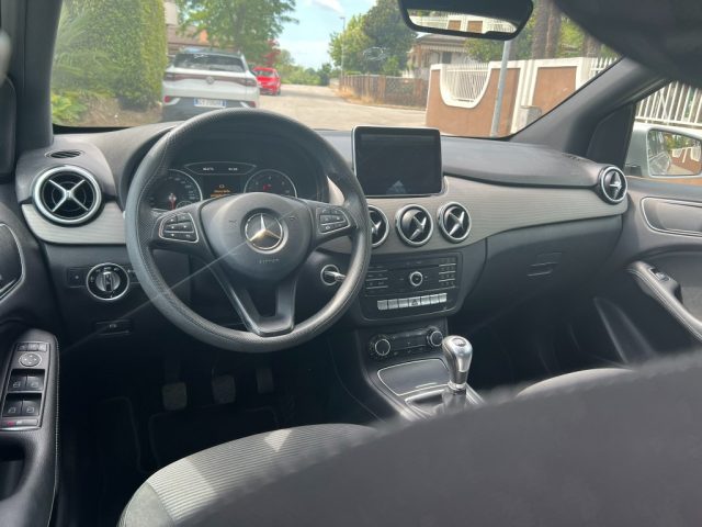 MERCEDES-BENZ B 180 usata, con Chiusura centralizzata