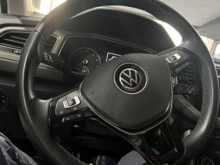 VOLKSWAGEN T-Roc usata, con Autoradio