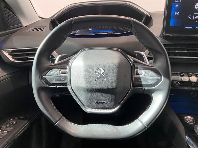 PEUGEOT 5008 usata, con Cerchi in lega