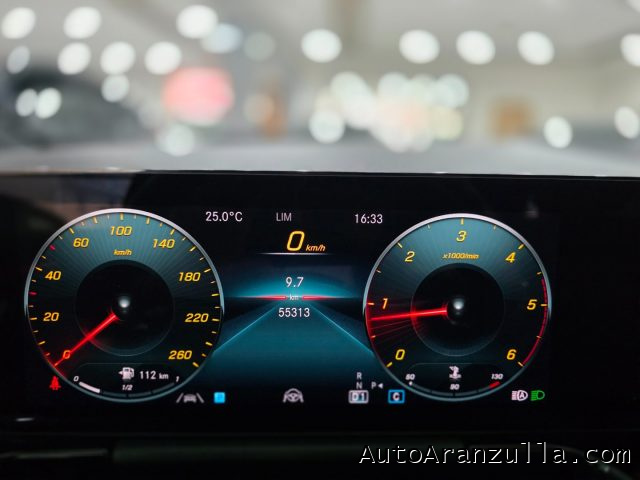 MERCEDES-BENZ GLA 200 usata, con Park Distance Control