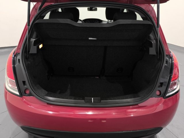 LANCIA Ypsilon usata, con Isofix