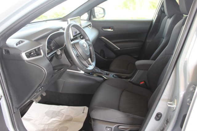 TOYOTA Corolla Cross usata, con Bluetooth