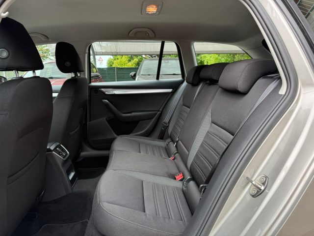 SKODA Octavia usata 9